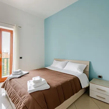 Royal Palace Capodimonte - Just A Stone's Throw From The Center Νάπολη