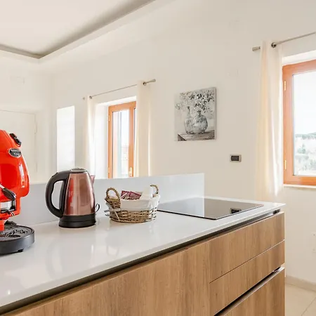 Apartment Royal Palace Capodimonte - Just A Stone's Throw From The Center *