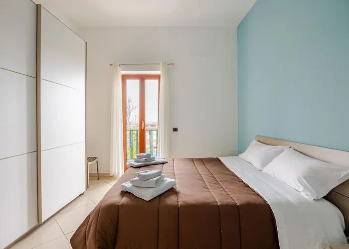 Royal Palace Capodimonte - Just A Stone's Throw From The Center Διαμέρισμα